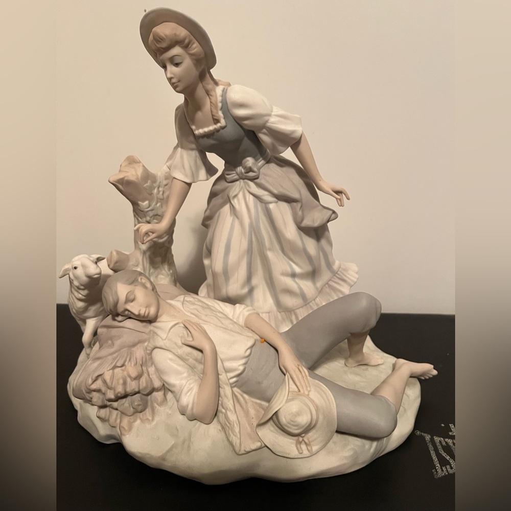 RARE!!! Lladro Rest in Country (Matte Version) **Has a chip on boy’s foot**